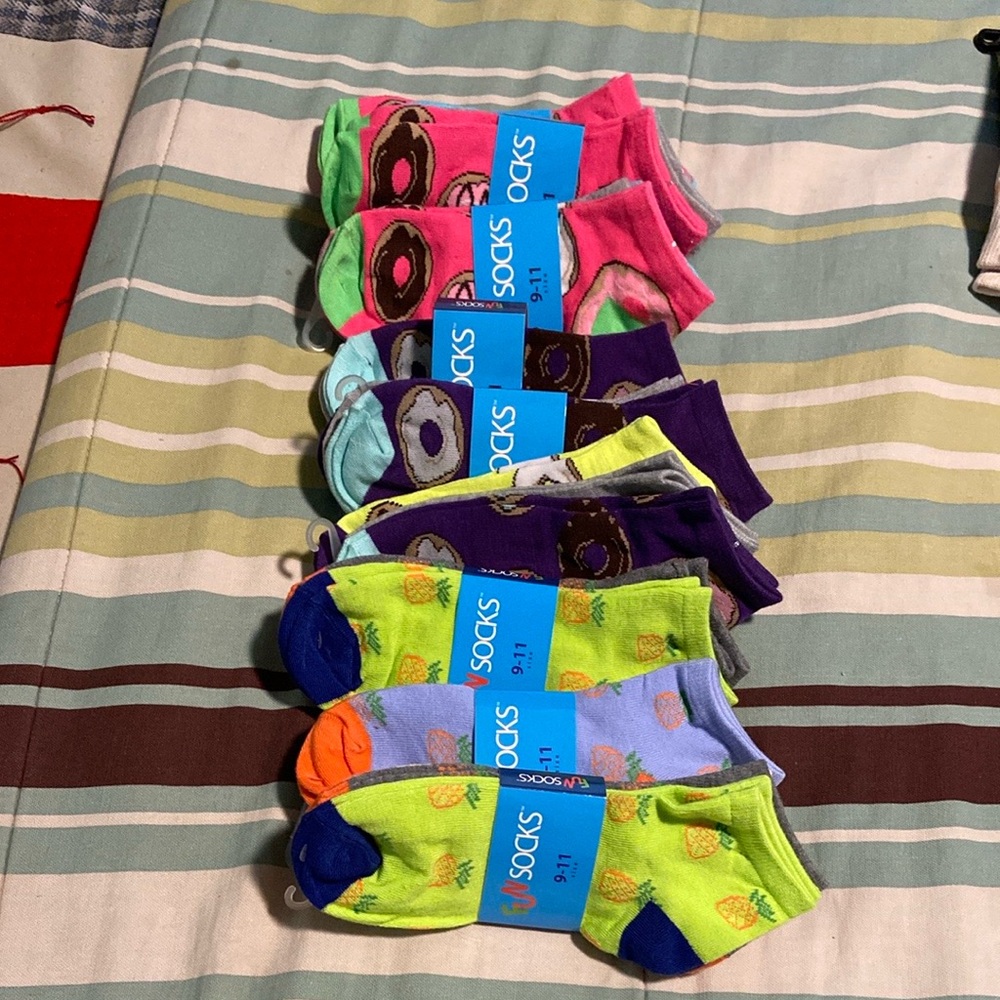 Perfect for Stocking Stuffers!  Fun Socks Brand.  NWT!